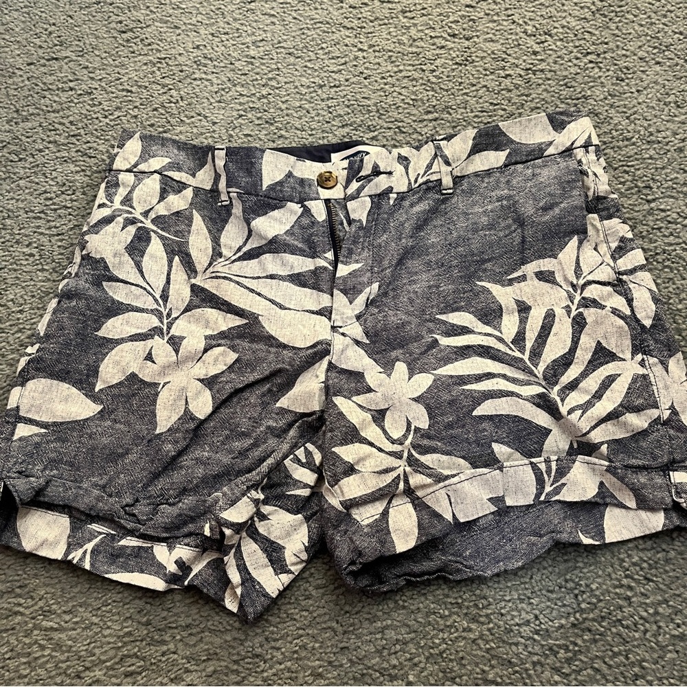 Old navy everyday shorts